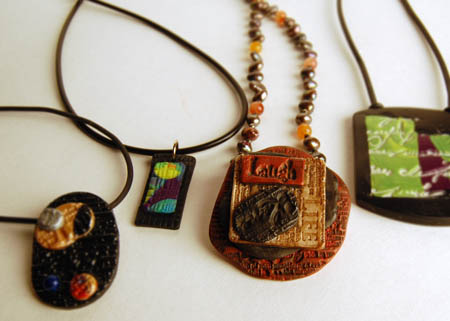 4necklaces